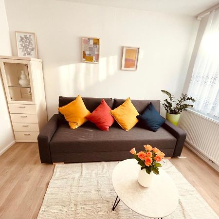 Frisch Renoviertes Und Charmantes Apartment Stuttgart Exterior photo