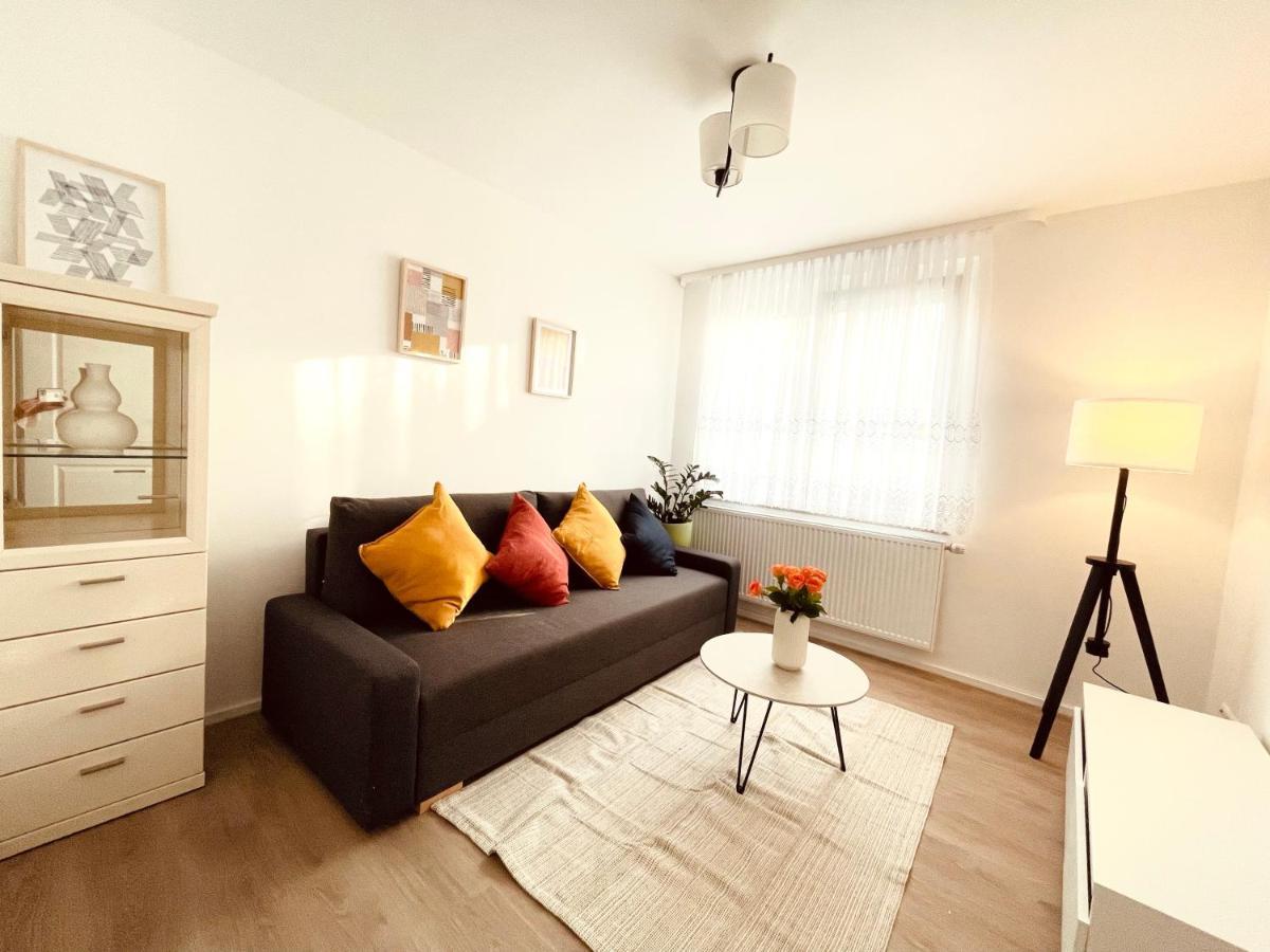 Frisch Renoviertes Und Charmantes Apartment Stuttgart Exterior photo